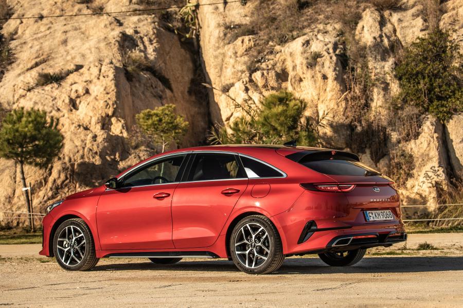  Kia ProCeed GT Line 2019 года  (WW) (фото 20 из 40)